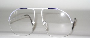 Extremely deep half rimless Nylon frame in pastel lilac with dark lilac