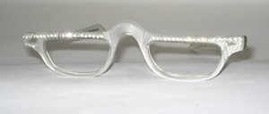 From the 60s: Beautiful strappy Acetate Half-Frame with Straight Temples, Made in France for SELECTA USA