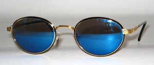 High-quality, beautifully crafted oval metal sunglasses, Made in Italy