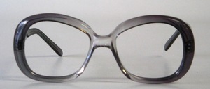 A very stable, high-quality, hand-made ladies acetate frame in a beautiful timeless design