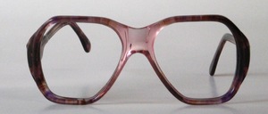 Eine große, stabile  Azetat Brillenfassung der 80er Jahre