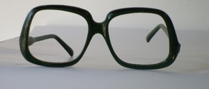 A beautifully crafted ladies acetate frame