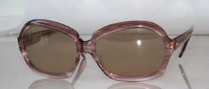 High-quality, timeless acetate sunglasses with light brown optically polished mineral lenses