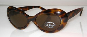 Italian sunglasses by Elleghi, slightly styled in the 50s look