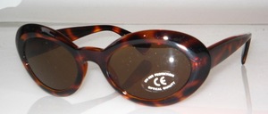 Oval timeless Italian sunglasses
