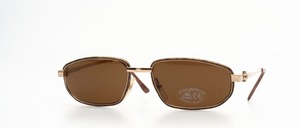 An elegant, slightly flatter metal sunglass