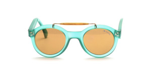 A classic panto sunglasses with 3 studs on each side and with headband