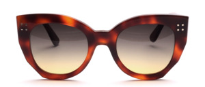 Oversize Cateye sunglasses for ladies in a warm Havannaton with gray-apricot gradient glazing