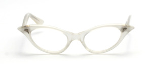 Very classic 50s Cateye Frame of Selecta made of acetate with decorative rivets on the front and on the temples