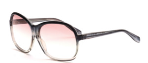 Bigger, elegant sunglasses of the 1970s
