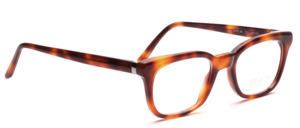 Retrofassung based on the 60s in Havana with silver hanger