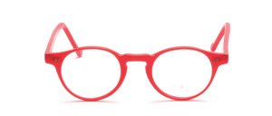 Classic Panto Frame, a bit flatter, by Braun Classics with keyhole bridge in matt red