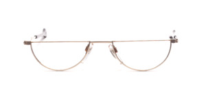 Klassische Halbmondbrille in nickelfarben