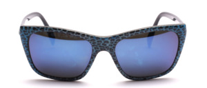 Schicke, modische Sonnenbrille mit einem Wildstyle Muster