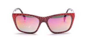 Schicke, modische Sonnenbrille mit einem Wildstyle Muster