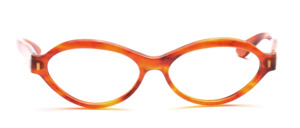 Beautifully curved oval acetate frame from the 60s in light Havana with Sferoflex patented hinge