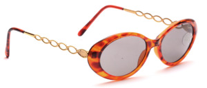 Oval sunglasses in Havana with golden metal hangers