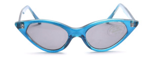SRetro Cat Eye glasses in blue with gray discs