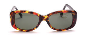 Tortoiseshell sunglasses with matte black temples