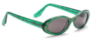 Chic oval sunglasses with a gold pattern
