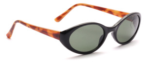 Oval sunglasses in black with brown temples