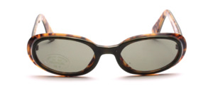 Acetate sunglasses in animal print with a green front