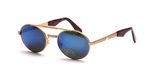 Elegant metal sunglasses with flex hinges