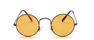 Classic round sunglasses with nose pads