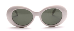 Large oval sunglasses in white in the classic Jacky 0 style