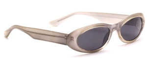 Flat retro sunglasses in silver with gray discs