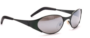 Sporty sunglasses in dark green with slightly silver mirrored discs