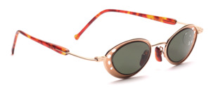 Funny metal sunglasses in gold with wide rim in matt gold