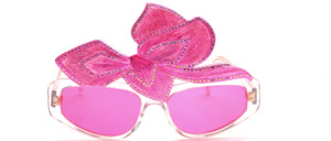 These crystal-colored glasses with the large pink bow and the pink glasses are still completely designed by the trim with golden rhinestones