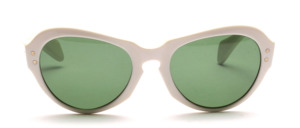 70s vintage sunglasses with slightly raised sides and star-shaped decorative rivets on the side