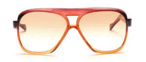 Vintage sunglasses for men in classic pilot shape