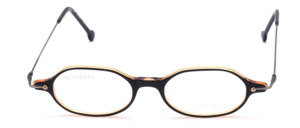 Dunkelbraune Acetatbrille mit translucent oranger Rückseite und Metallbügeln in Antiksilber