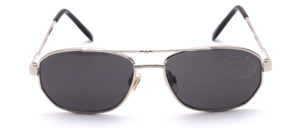 Metal sunglasses in silver, flat pilot shape by Tropical with 100% UV protection