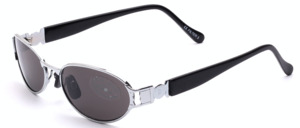 Oval sunglasses in silver with black plastic arms