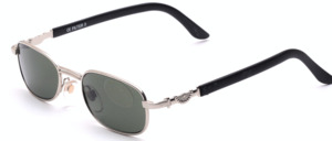 Metal sunglasses in silver, flat shape, with black plastic arms