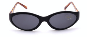 Black ladies sunglasses with arms in tortoise color