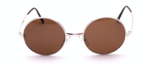 A beautiful, classic round sunglasses, with real rhodium coating