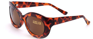 Retro sunglasses in Jacky O