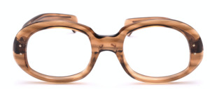 An acetate case of the highest quality and a great design by the famous painter VITO from Paris
