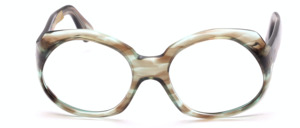 An acetate case of the highest quality and a great design by the famous painter VITO from Paris