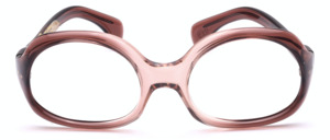 An acetate case of the highest quality and a great design by the famous painter VITO from Paris