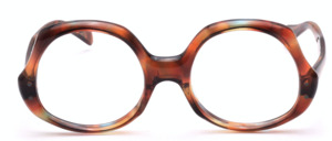 An acetate case of the highest quality and a great design by the famous painter VITO from Paris