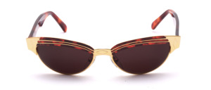Cat Eye sunglasses made of gold metal with demi brown details and acetate arms