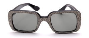 Angular vintage sunglasses made of black acetate with a grey snakeskin-effect finish